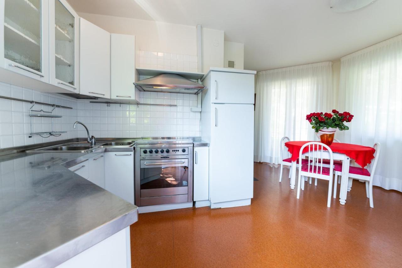 Villa Lucilla Lignano Sabbiadoro Eksteriør bilde